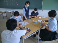 ２
