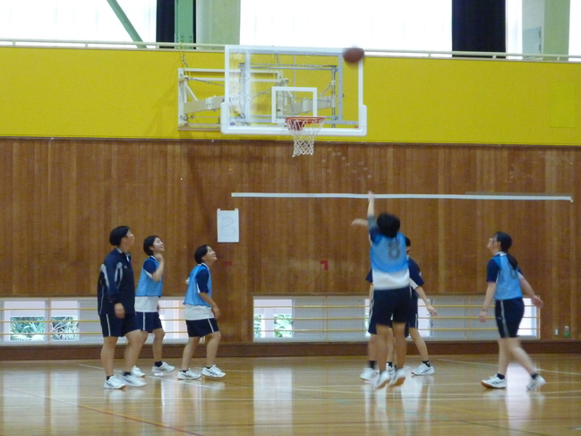 1年女子バスケ