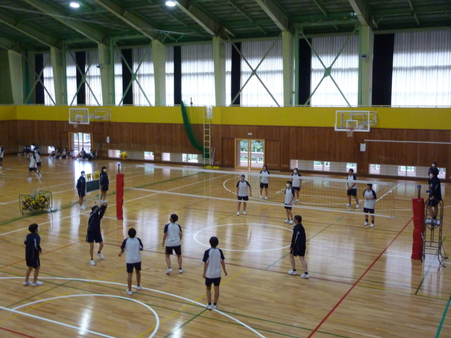 １年女子バレー