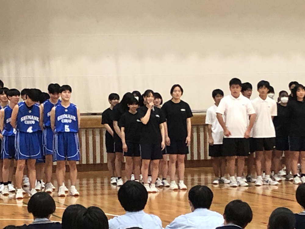 ６
